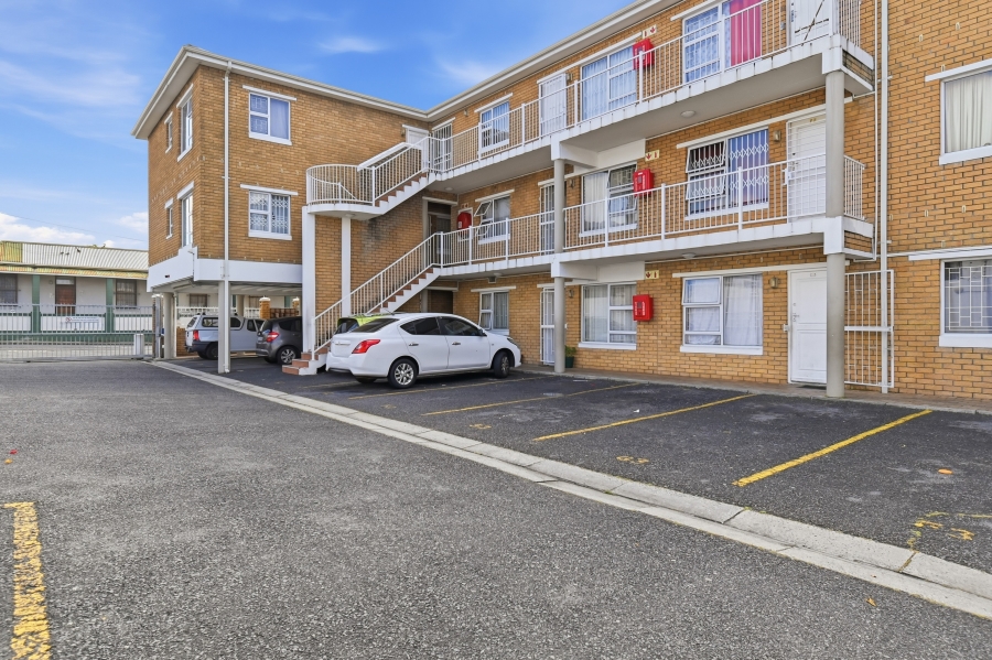 2 Bedroom Property for Sale in Wynberg Western Cape